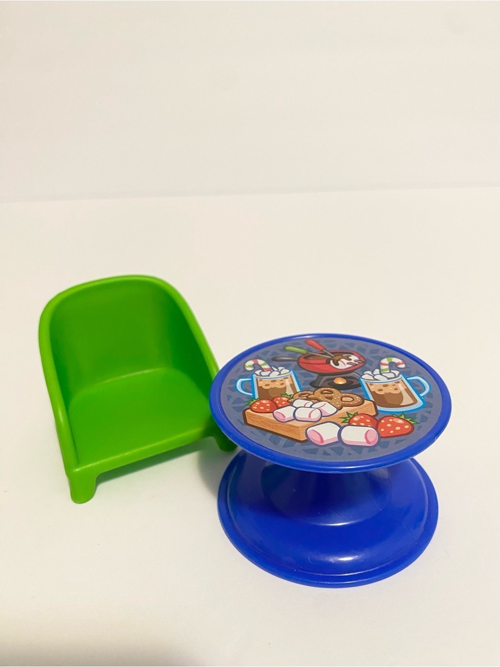 Little People Green Chair Blue Christmas Table Dollhouse Furniture Toy 4/$20 🛑